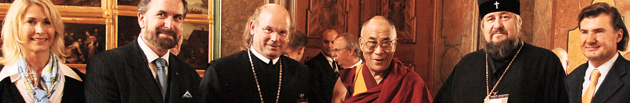 Waldzell Meetings Group foto with the Dalai Lama
